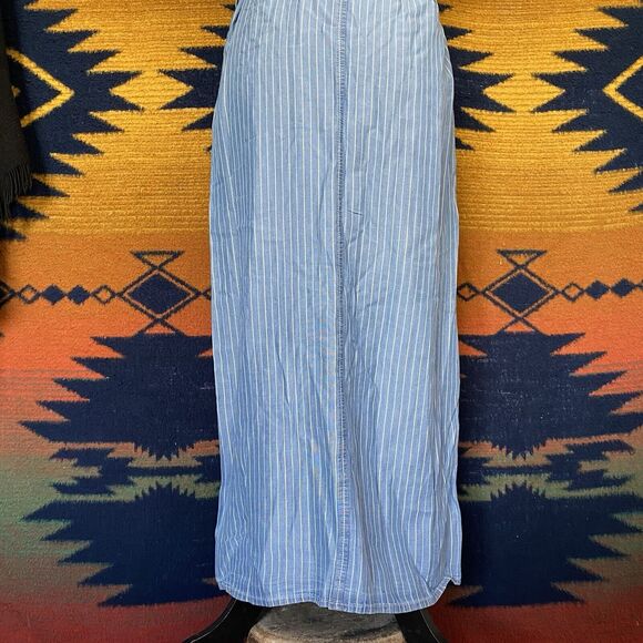 NWT Nordstrom’s Velvet Heart Button Up Collared Dress. Pockets. Size Medium. - Picture 4 of 16